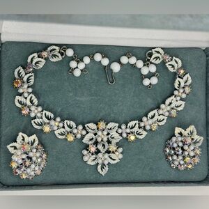 ART Arthur Pepper Vtg 50s White Christmas Floral Set with White and AB Accents